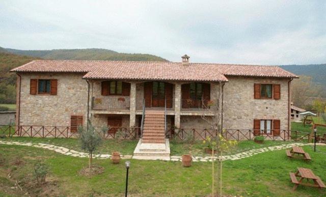 Agriturismo Villa Martis ปัสซีญาโน ซุล ตราซีเมโน ภายนอก รูปภาพ